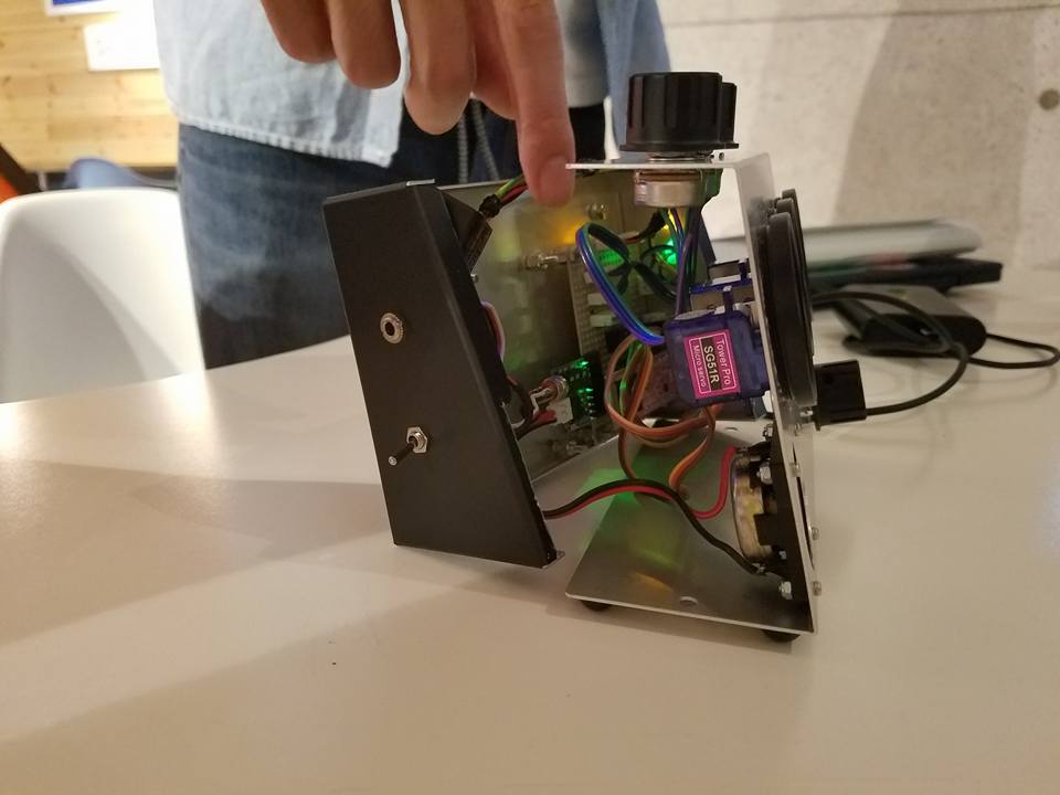 写真:全てが手作りというからオドロキ…